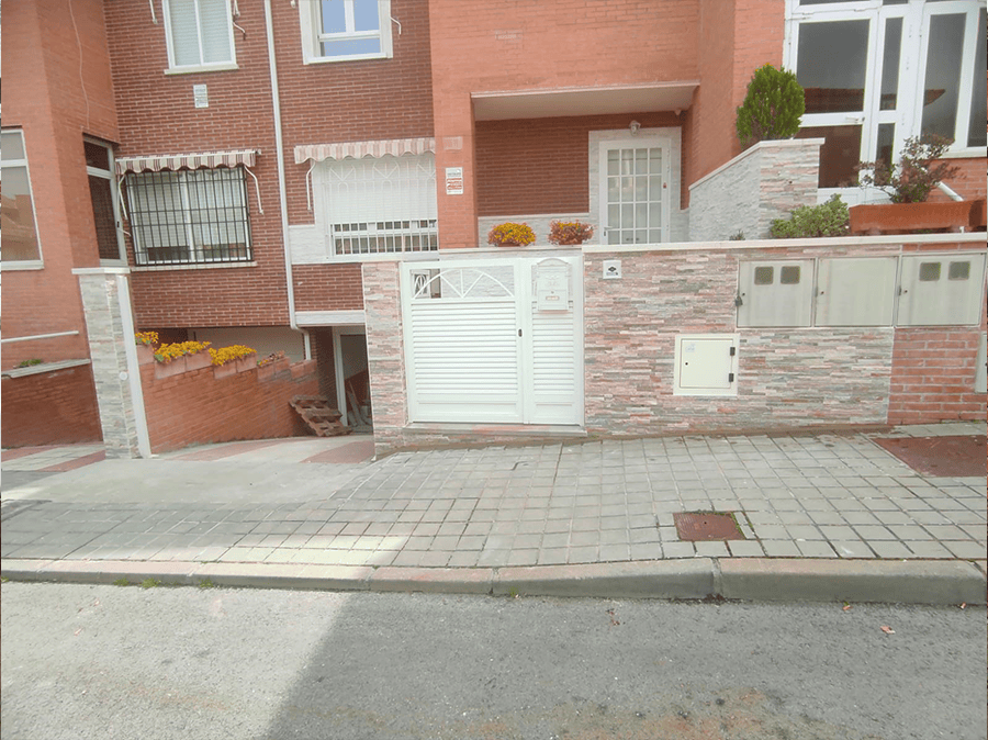 Reforma-de-entrada-y-patio-exterior-en-un-chalet-ubicado-en-Villaviciosa-de-Odon-06